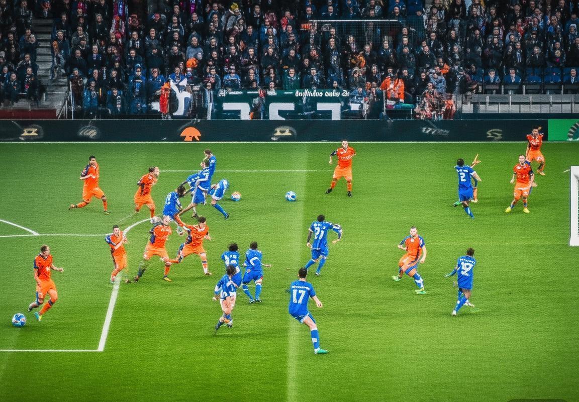 荷甲新赛季：阿尔克马VS泽沃勒巅峰对决及未来格局展望(图3)